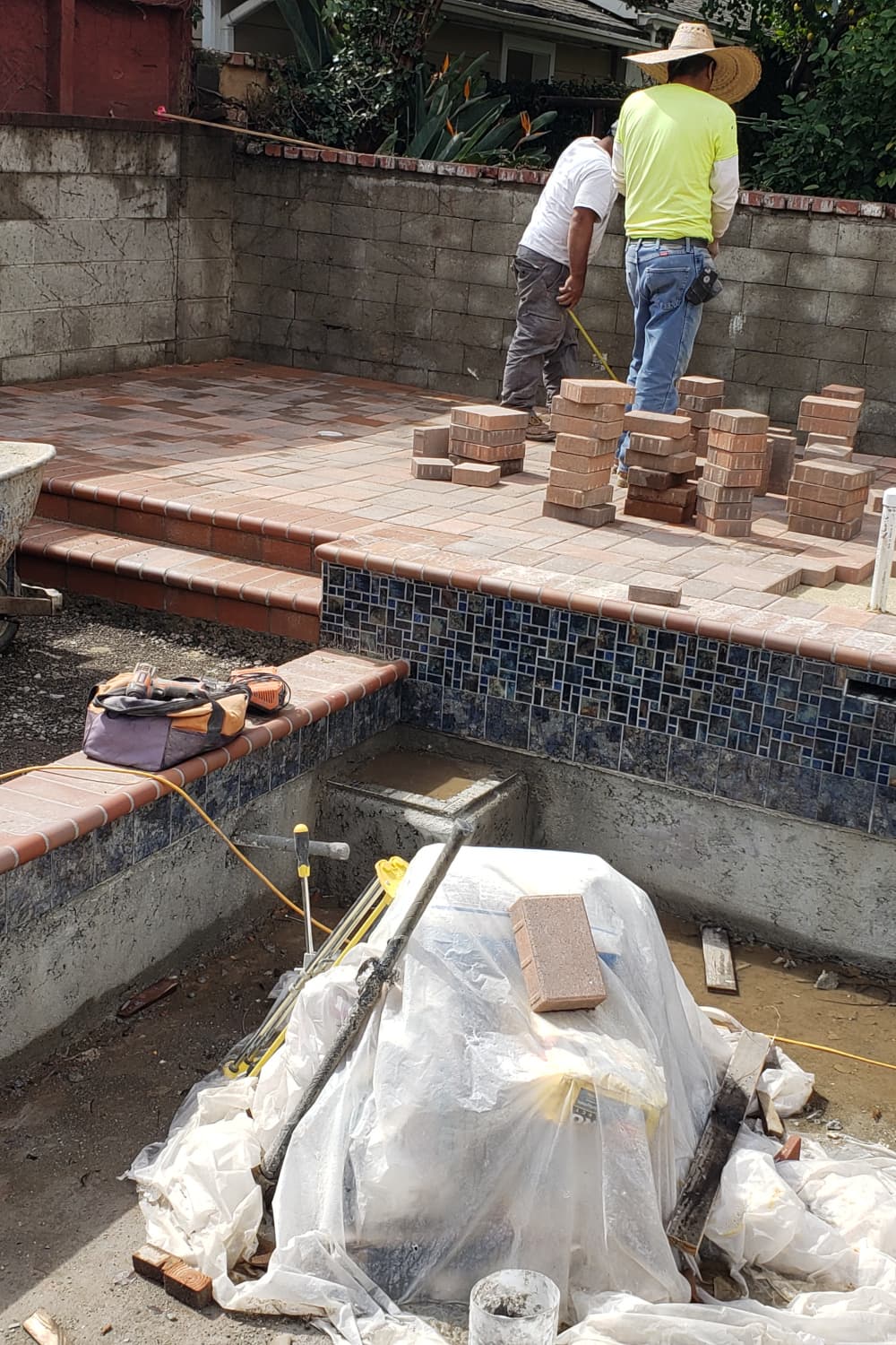 Outdoor living space — Burbank — photo 12