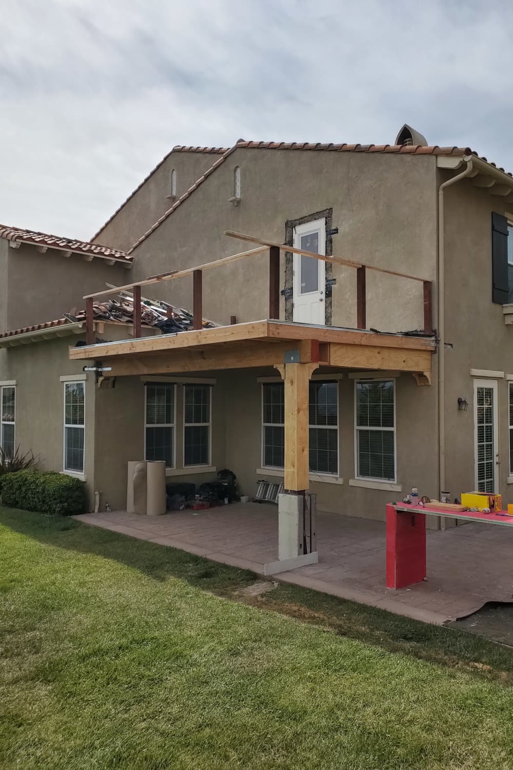 Outdoor living space — Simi Valley — photo 9