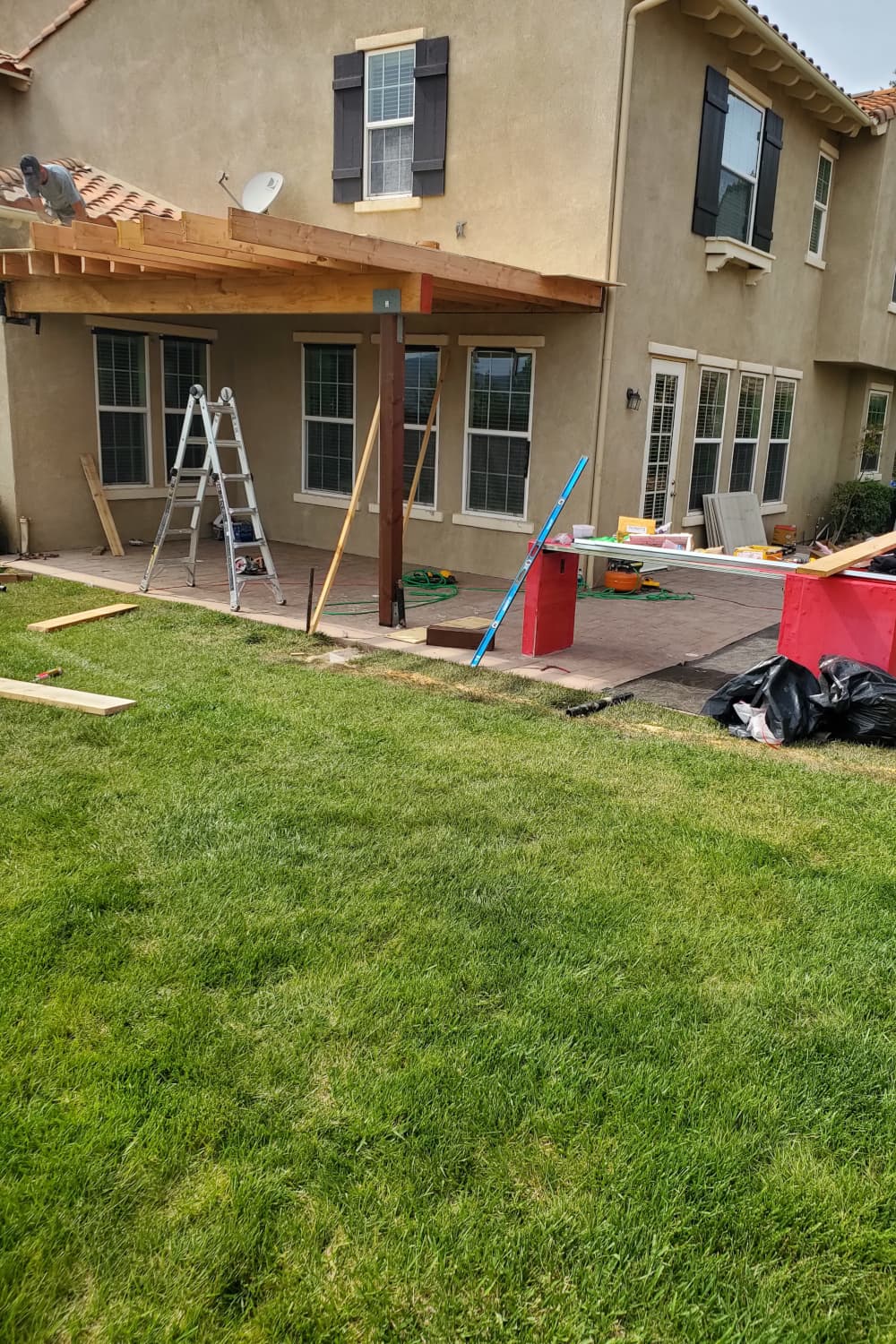 Outdoor living space — Simi Valley — photo 10